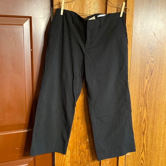Ladies capris - Picture 1 of 2